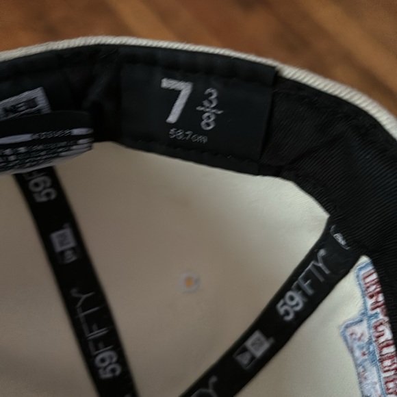 Fitted 7 3/8 new era hat - Picture 2 of 4